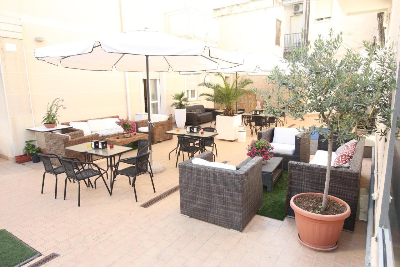 Hotel Miriam Rimini Esterno foto