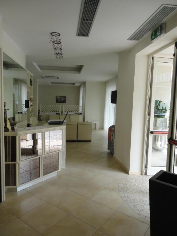 Hotel Miriam Rimini Esterno foto