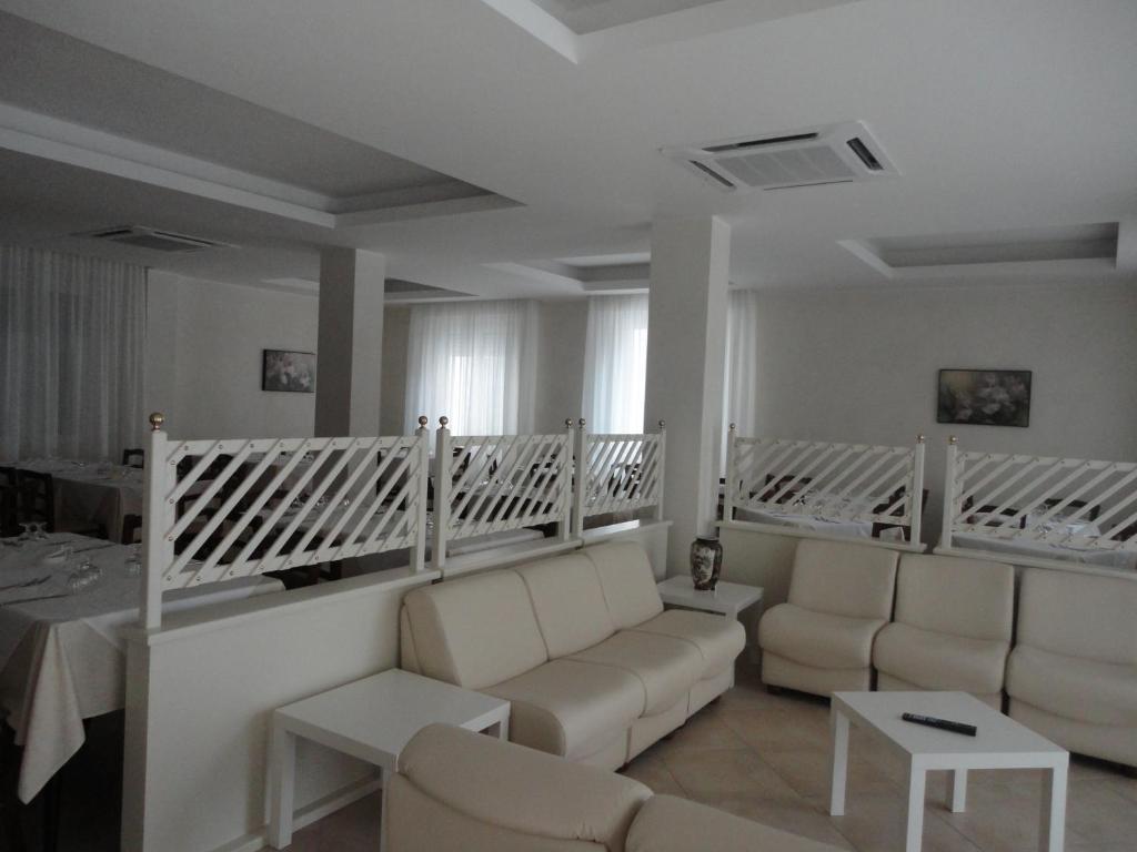 Hotel Miriam Rimini Esterno foto